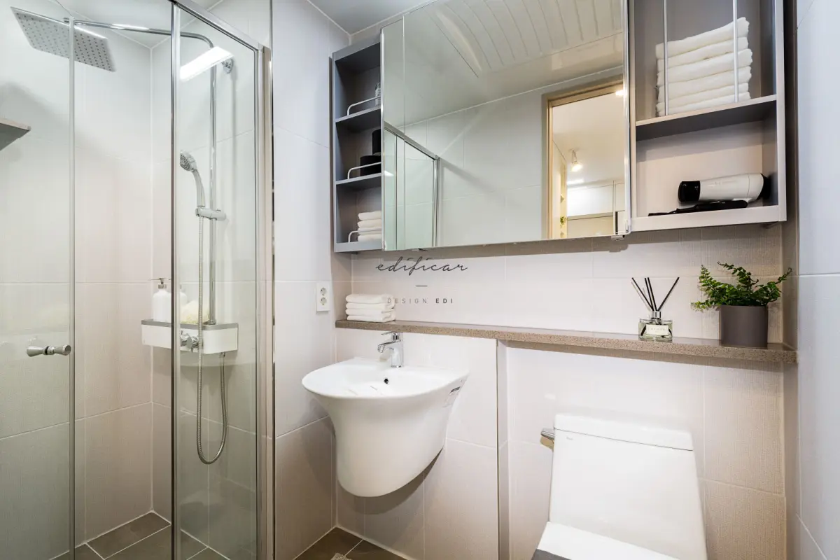 호텔같은 소형 아파트 모던 욕실 인테리어